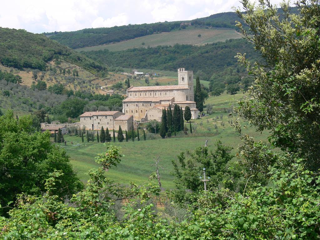 Le Rogheta Villa Campiglia dʼOrcia Exteriör bild